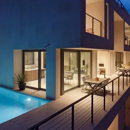 The Glass House * Pucisca